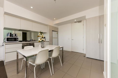 Amazing Accommodations: Vogue - Foster Accommodation 31
