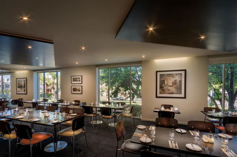 BEST WESTERN PLUS Travel Inn - Foster Accommodation 12