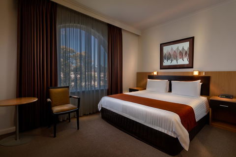 BEST WESTERN PLUS Travel Inn - Foster Accommodation 24