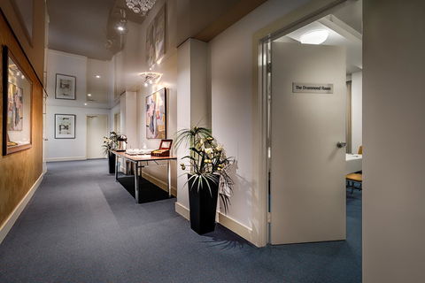 BEST WESTERN PLUS Travel Inn - Foster Accommodation 6