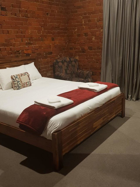 Sublime Spa Apartments - Foster Accommodation 14