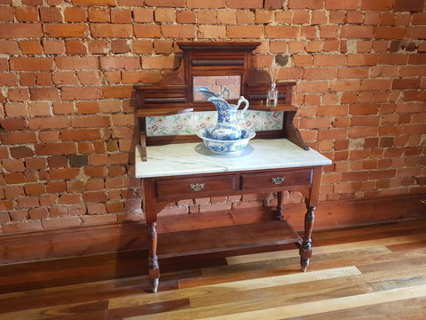 Sublime Spa Apartments - Foster Accommodation 2