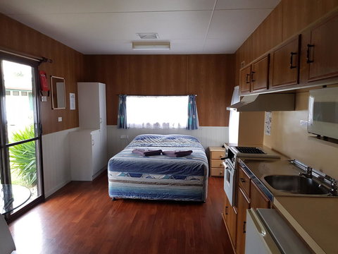 Echo Beach Tourist Park - Foster Accommodation 21
