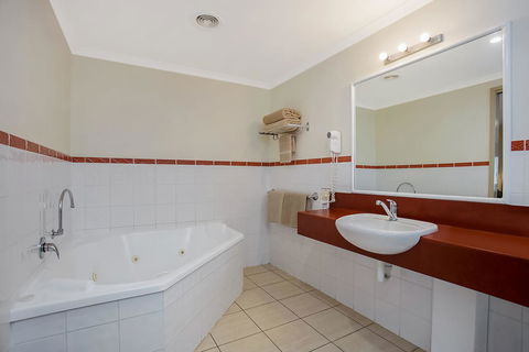 Comfort Inn Warrnambool International - Foster Accommodation 11