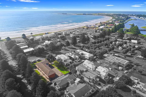 Eastern Beach Holiday Units - Foster Accommodation 7