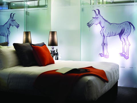 The Cullen Melbourne - Art Series - Foster Accommodation 31