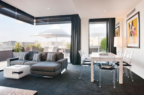 The Cullen Melbourne - Art Series - Foster Accommodation 12
