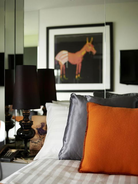 The Cullen Melbourne - Art Series - Foster Accommodation 8
