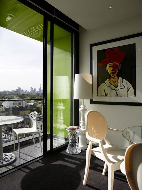The Cullen Melbourne - Art Series - Foster Accommodation 5