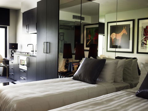 The Cullen Melbourne - Art Series - Foster Accommodation 18