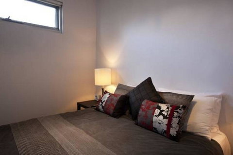 Battery Cove Beach Front Apartment - Foster Accommodation 13