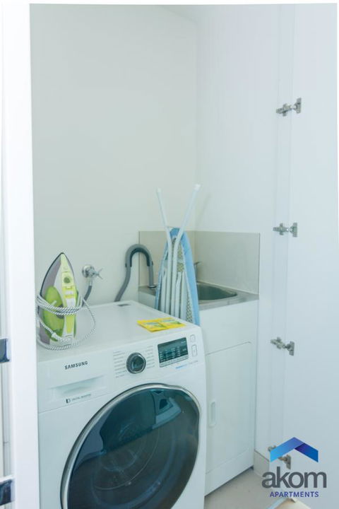 AKOM Melbourne - Foster Accommodation 1