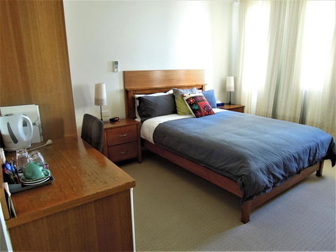 Plough Hotel - Foster Accommodation 4
