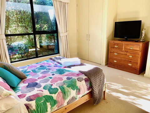 Valley View Lodge - Foster Accommodation 4