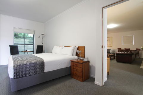 Quality Inn & Suites The Menzies - Foster Accommodation 12