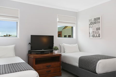 Quality Inn & Suites The Menzies - Foster Accommodation 14