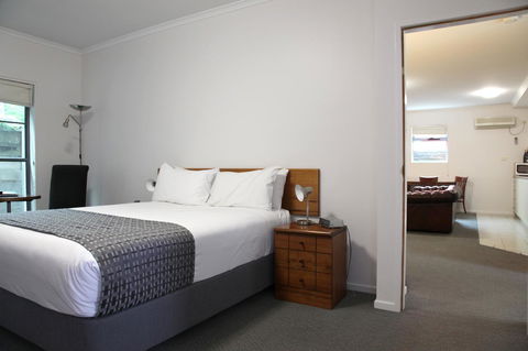 Quality Inn & Suites The Menzies - Foster Accommodation 13