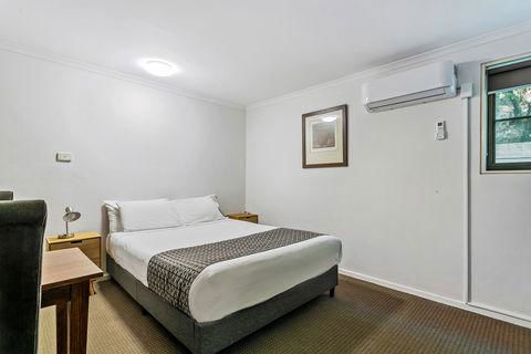 Quality Inn & Suites The Menzies - Foster Accommodation 3