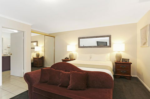 Quality Inn & Suites The Menzies - Foster Accommodation 37