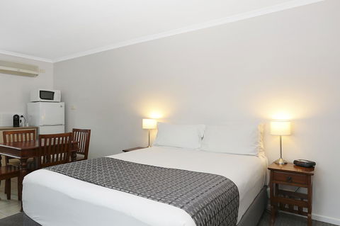 Quality Inn & Suites The Menzies - Foster Accommodation 16