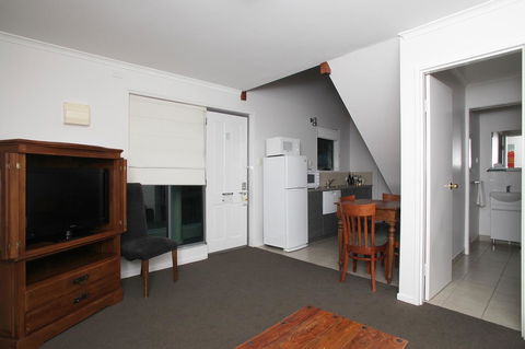 Quality Inn & Suites The Menzies - Foster Accommodation 26