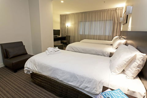 Causeway 353 Hotel - Foster Accommodation 20