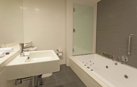 Causeway 353 Hotel - Foster Accommodation 29