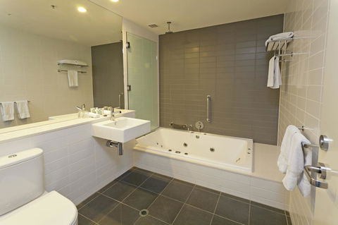Causeway 353 Hotel - Foster Accommodation 35