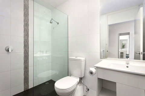 Quality Hotel Bayside Geelong - Foster Accommodation 4