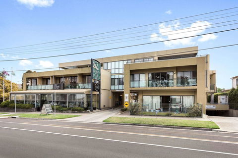 Quality Hotel Bayside Geelong - Foster Accommodation 22