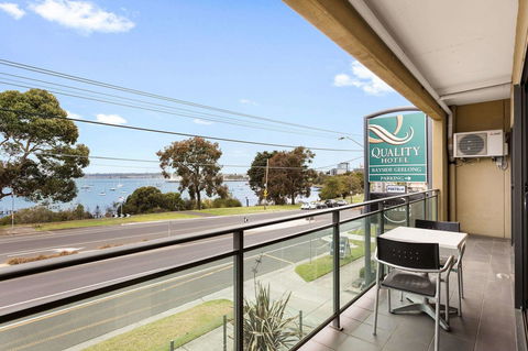 Quality Hotel Bayside Geelong - Foster Accommodation 7