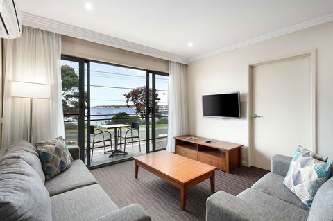 Quality Hotel Bayside Geelong - Foster Accommodation 1