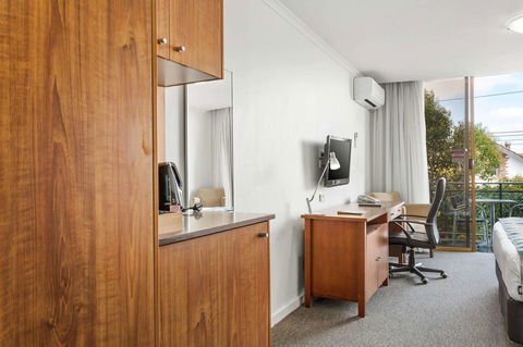 Quality Hotel Bayside Geelong - Foster Accommodation 8