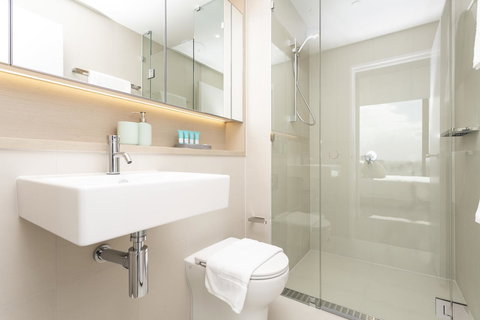 Melbourne Private Apartments - Collins Wharf Waterfront, Docklands - Foster Accommodation 18