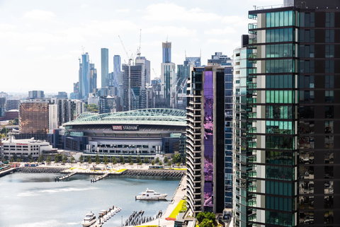 Melbourne Private Apartments - Collins Wharf Waterfront, Docklands - Foster Accommodation 3