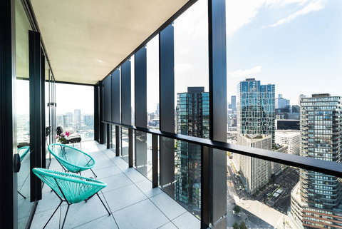 Melbourne Private Apartments - Collins Wharf Waterfront, Docklands - Foster Accommodation 7