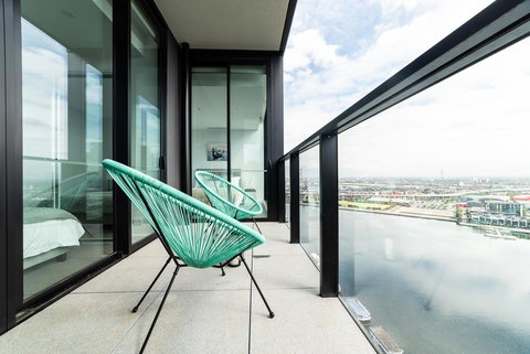 Melbourne Private Apartments - Collins Wharf Waterfront, Docklands - Foster Accommodation 33