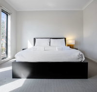 Point Cook Home with a Lovely View in Salt Water - Foster Accommodation