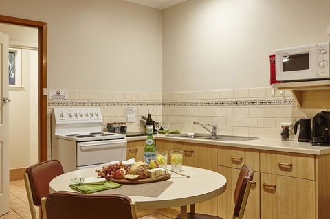 Goldfield Holiday Units - Foster Accommodation 8