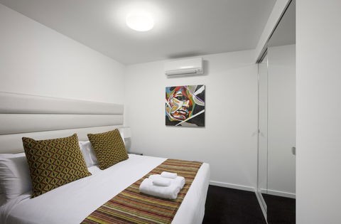 The Sebel Melbourne Docklands Hotel - Foster Accommodation 22