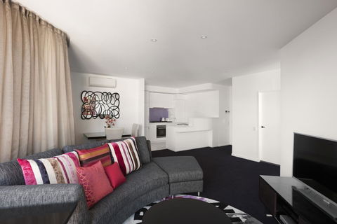 The Sebel Melbourne Docklands Hotel - Foster Accommodation 15