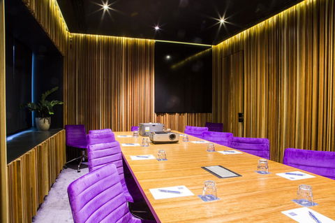 The Sebel Melbourne Docklands Hotel - Foster Accommodation 31