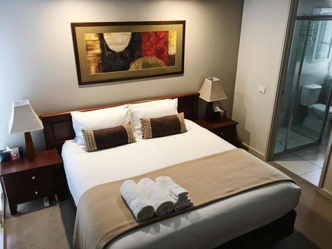 Luxury Abalina Cottages - Foster Accommodation 0