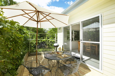 Luxury Abalina Cottages - Foster Accommodation 38