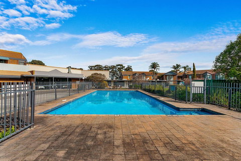 Quality Inn & Suites Traralgon - Foster Accommodation 9
