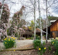 Lothlorien - Foster Accommodation