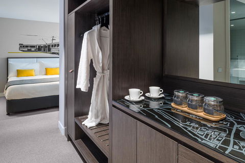 Peppers Docklands - Foster Accommodation 23