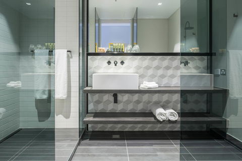 Peppers Docklands - Foster Accommodation 6