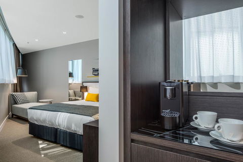 Peppers Docklands - Foster Accommodation 16