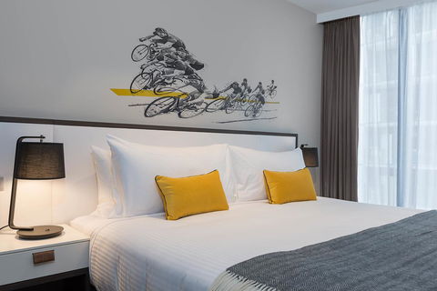 Peppers Docklands - Foster Accommodation 24